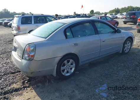 2002 Nissan Altima 2.5 Sl z USA, uszkodzony, nr VIN 1N4AL11D32C239309